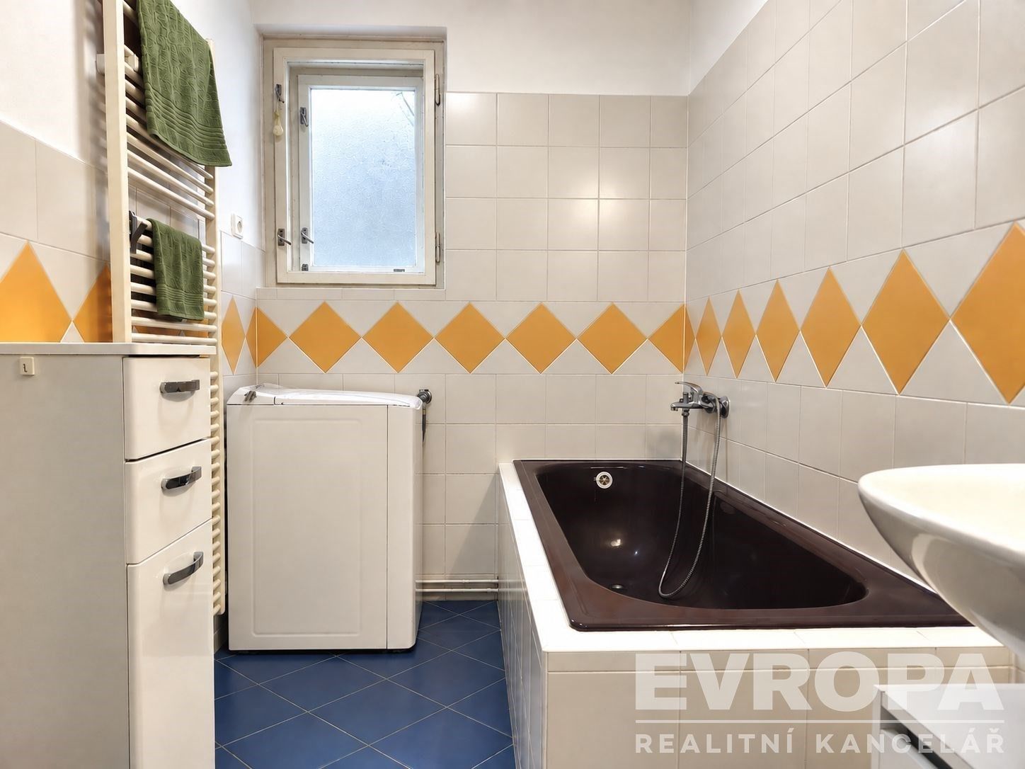 Prodej byt 2+kk - Geologa Pošepného 485, Jilemnice, 61 m² - 5