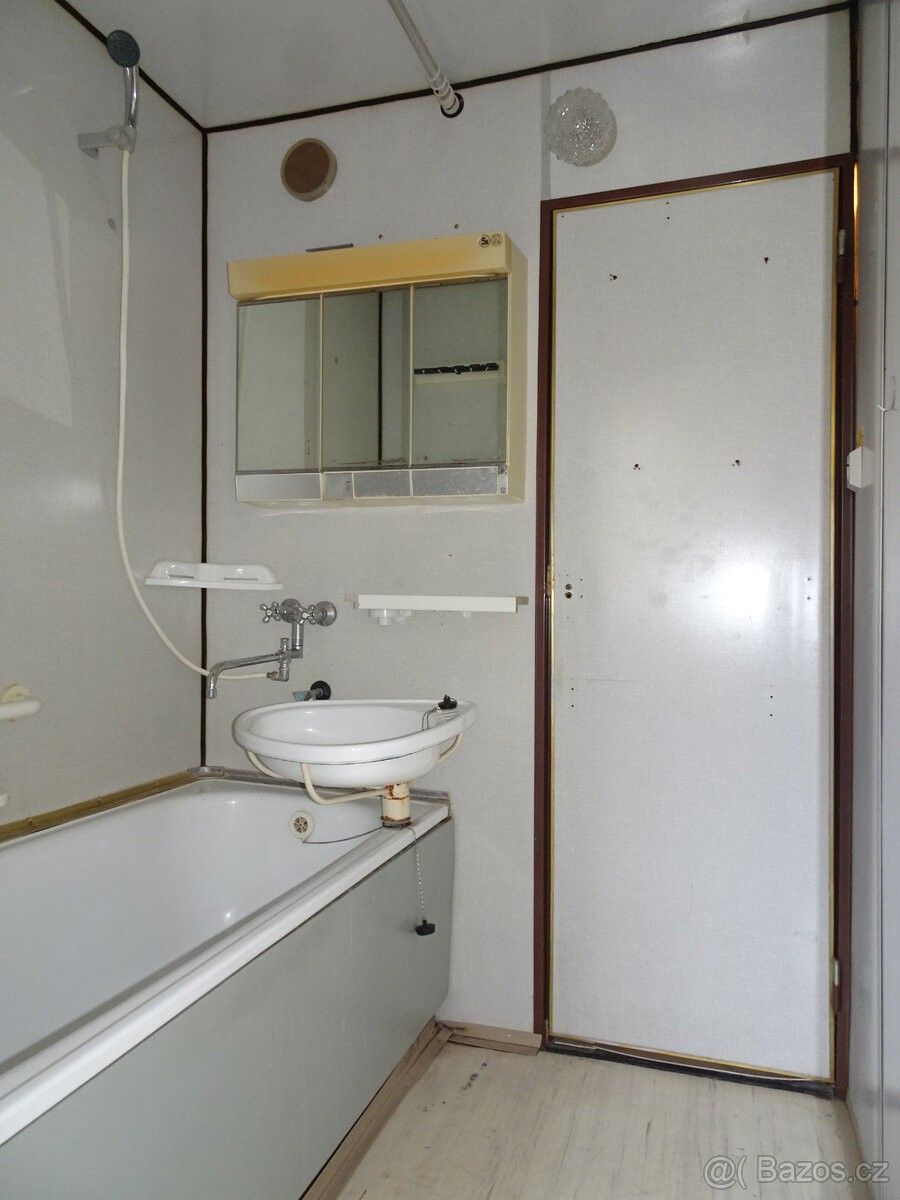 Byt · Jirkov, 431 11 - 4