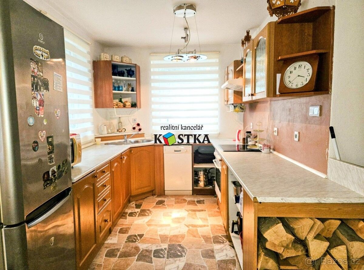 Prodej rodinný dům - Jarcová, 757 01