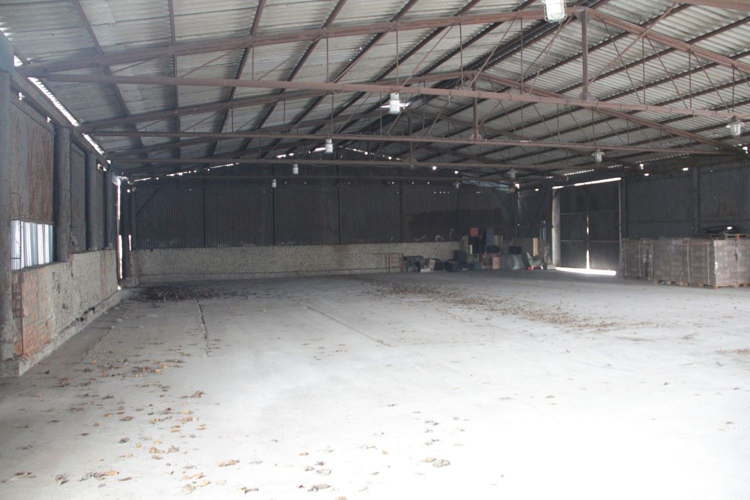 Sklad, 584 m²