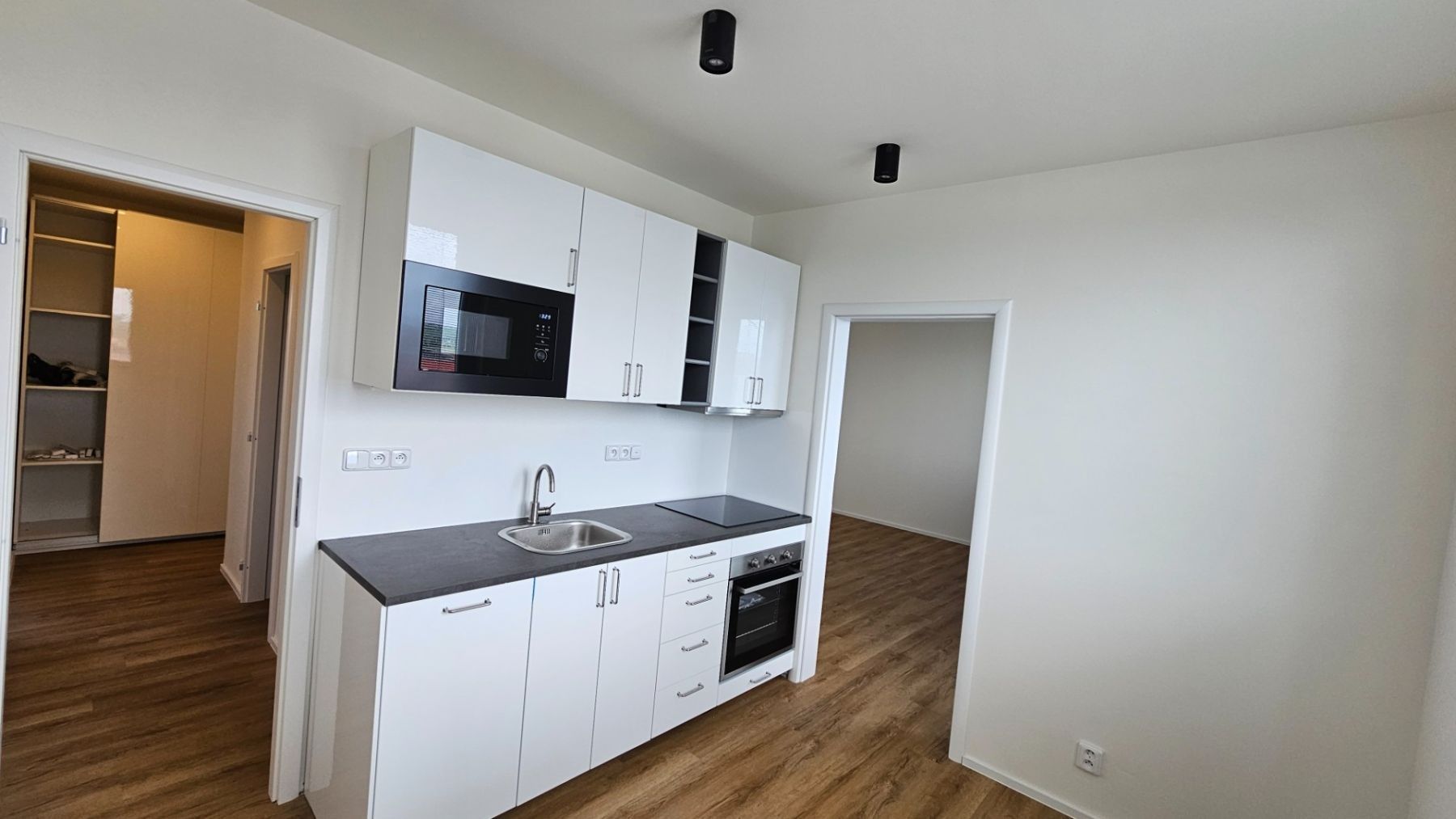 Pronájem byt 3+kk - Lamačova, Praha - Hlubočepy, 74 m² - 2