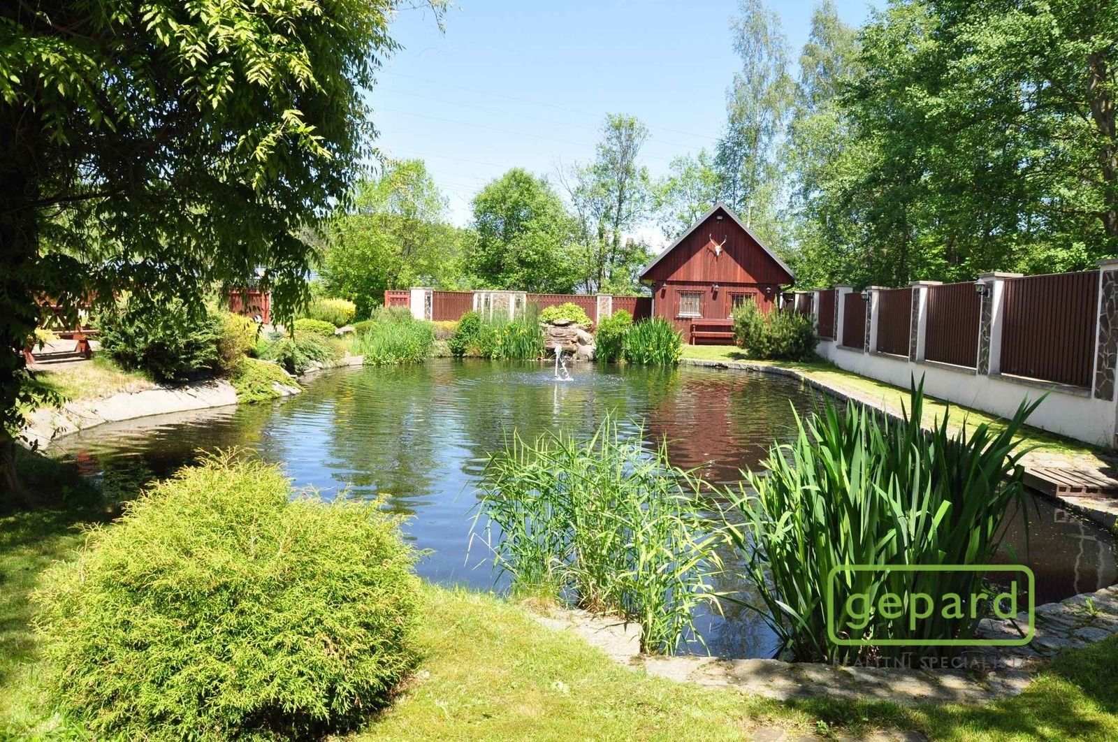 Rodinný dům · 222 m² · Dvory - 3