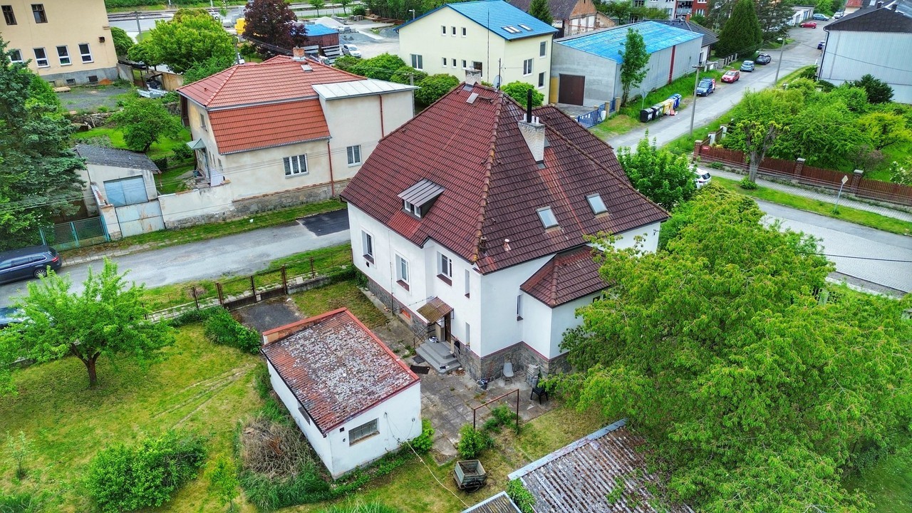 Prodej rodinný dům - Nerudova, Starý Plzenec, 210 m² - 5