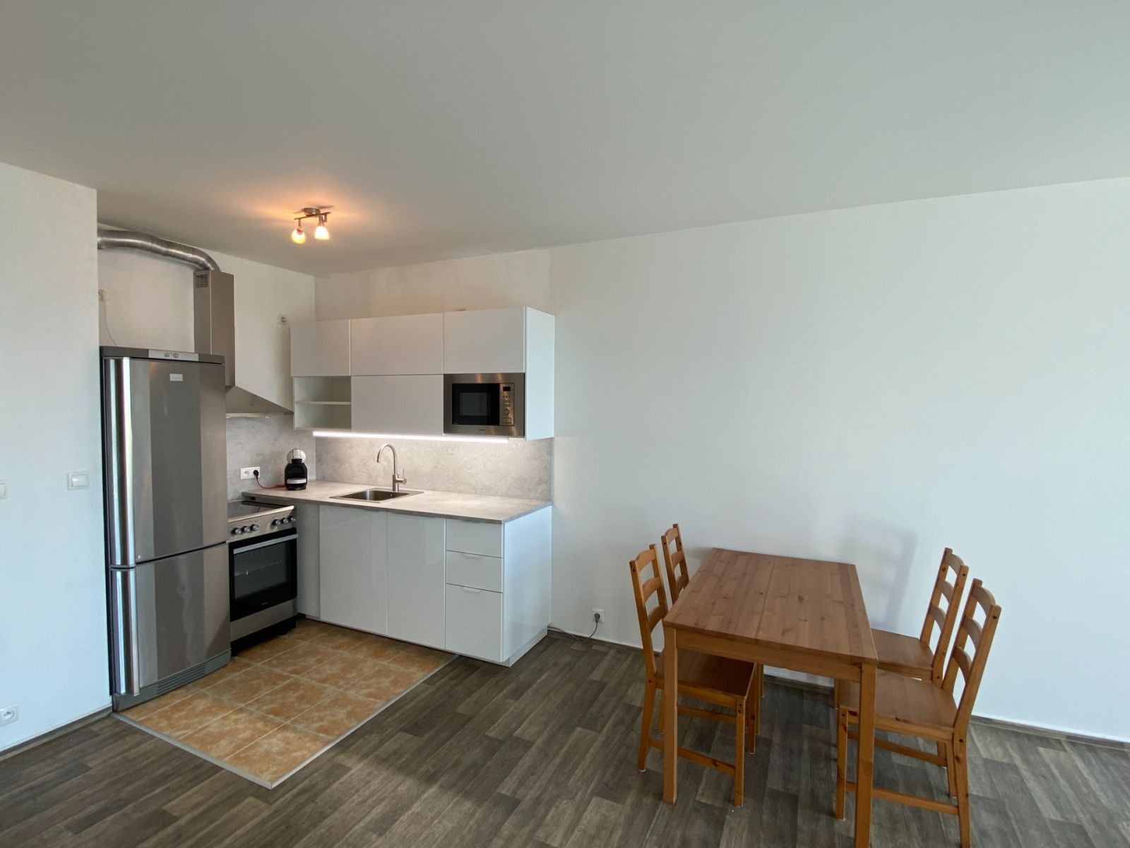 2+kk, Zlonická, Praha - Letňany, 53 m² - 2