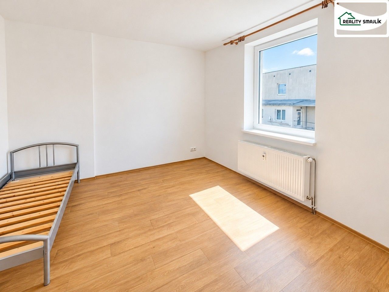 Byt 1+1 · 26 m² · Dragounská 2038, Cheb - 3