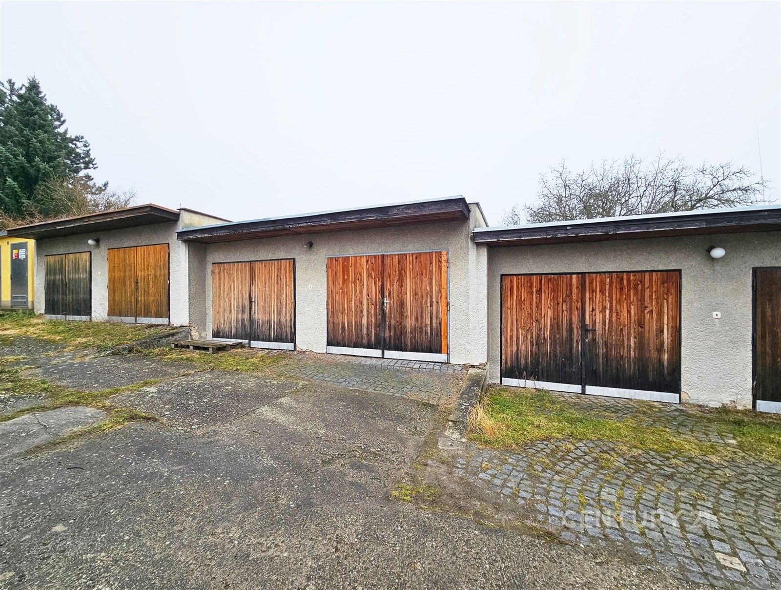 Garáže, Fryšták, 21 m²