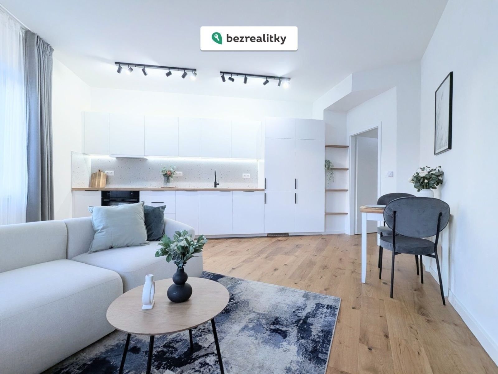 2+kk, Petrohradská, Praha, 60 m²