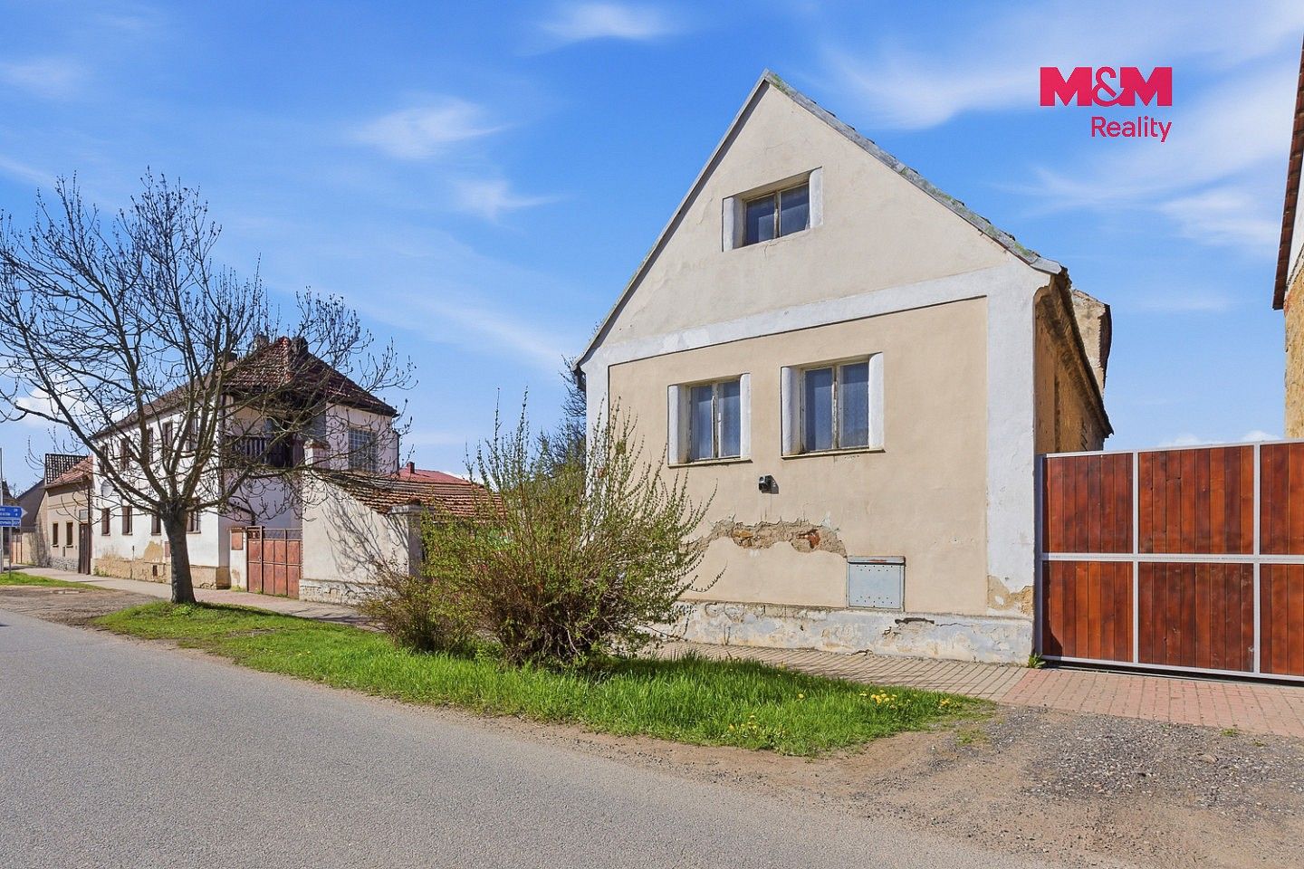 Prodej rodinný dům - Kněževes, okres Rakovník, Středočeský kraj, 90 m² - 2