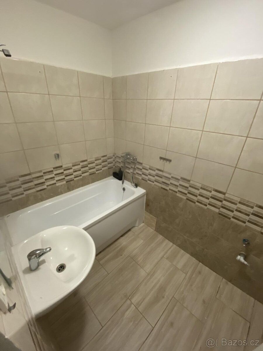 Pronájem byt - Benešov nad Ploučnicí, 405 02