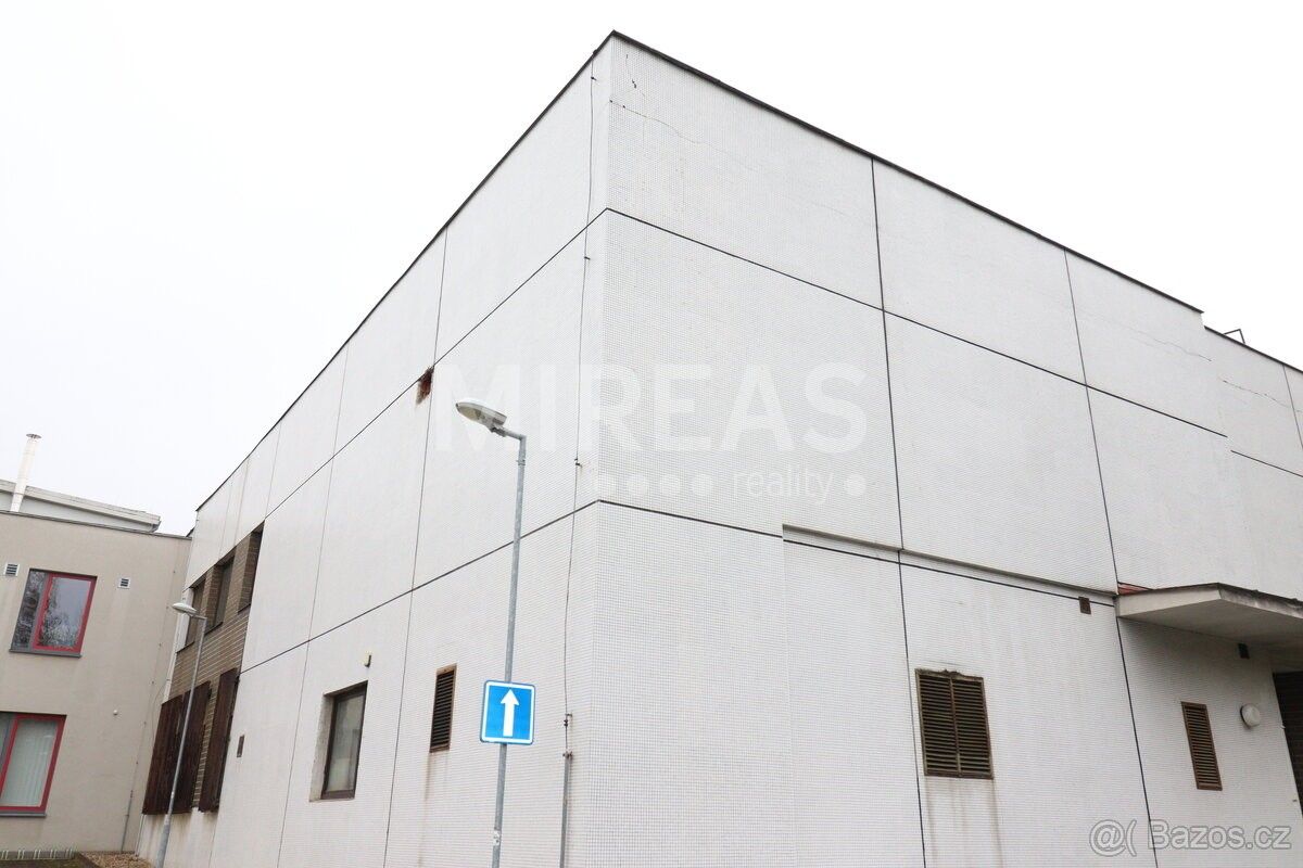 Sklady, Milovice nad Labem, 289 24