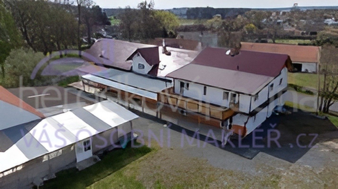 Prodej rodinný dům - Velká Chmelištná, 2 286 m²