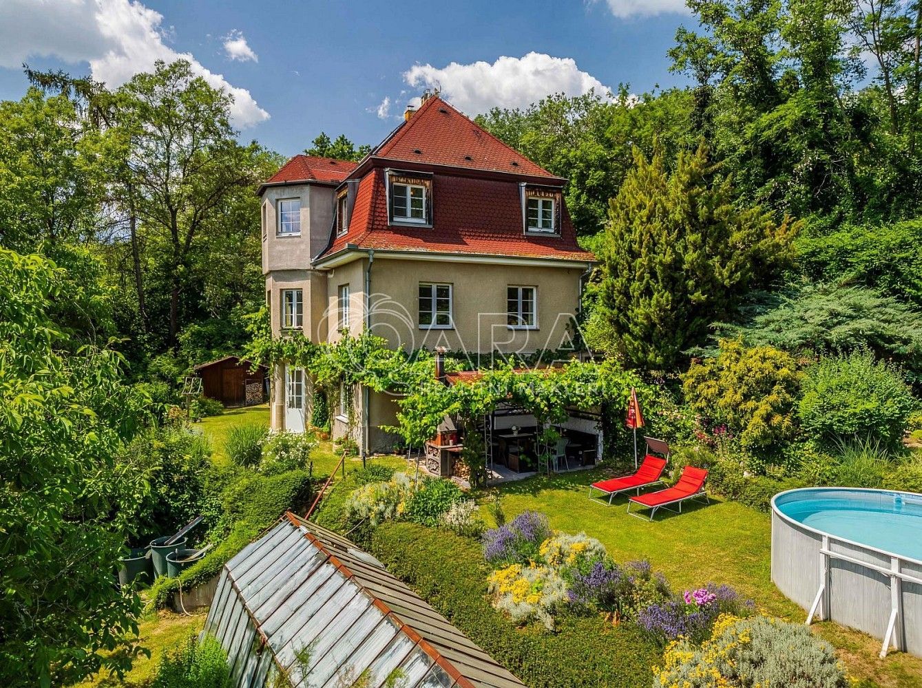 Rodinný dům, 244 m²