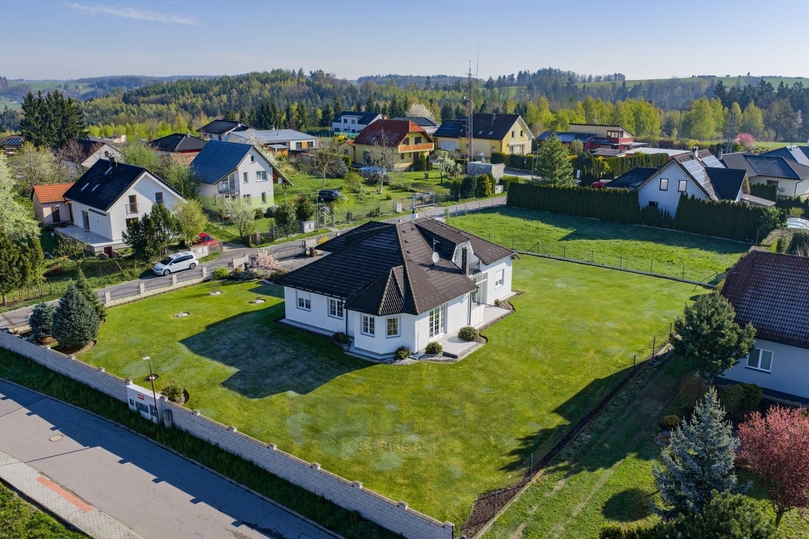 Rodinné domy, Lesní 451, Srubec, 397 m² - 1