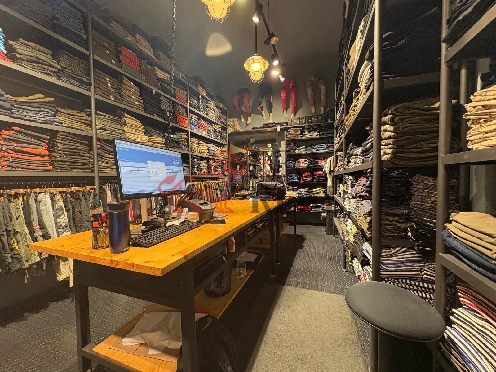 Pronájem obchodní prostory - Anglická, Praha, 50 m²