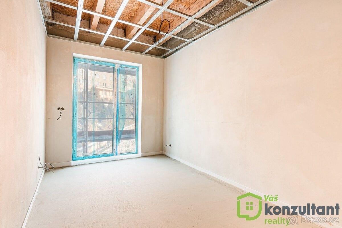 Prodej byt - Adamov, 679 04