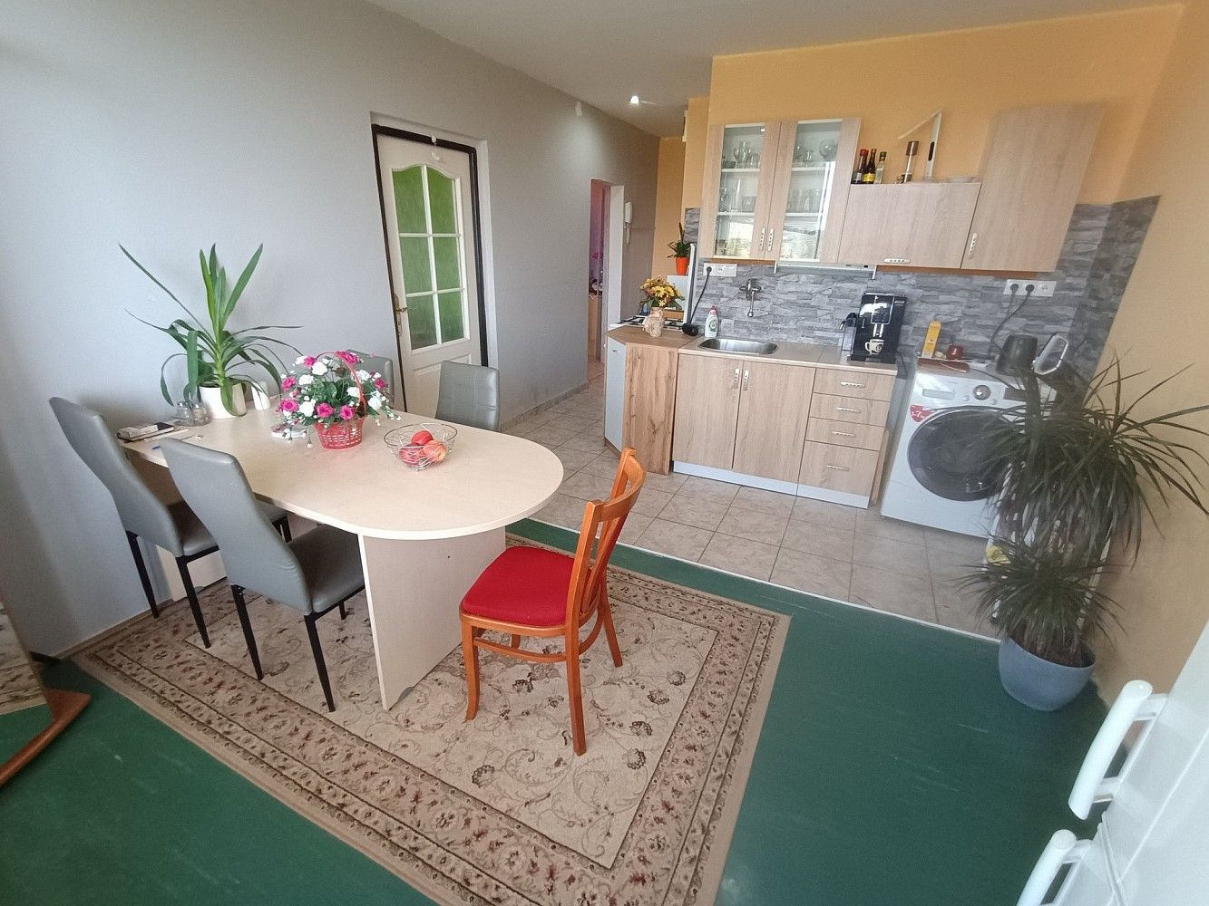 Byt 2+1 · 64 m² · Dvořákova, Karlovy Vary - Stará Role - 3