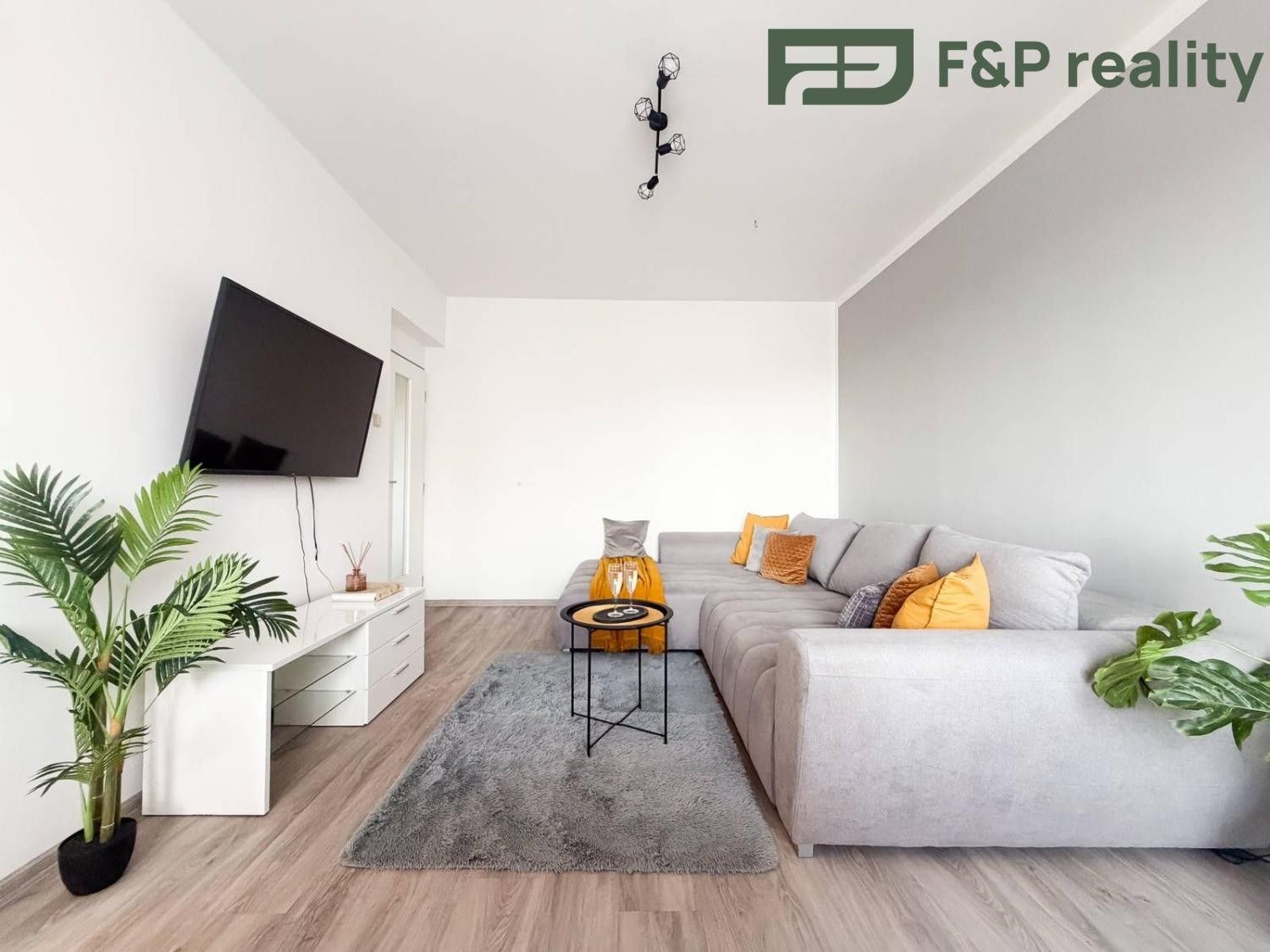 3+1, Teplýšovice, 73 m² - 1