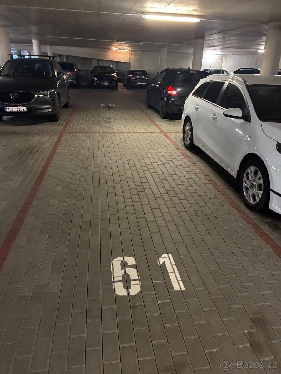 Garáže, Brno, 628 00