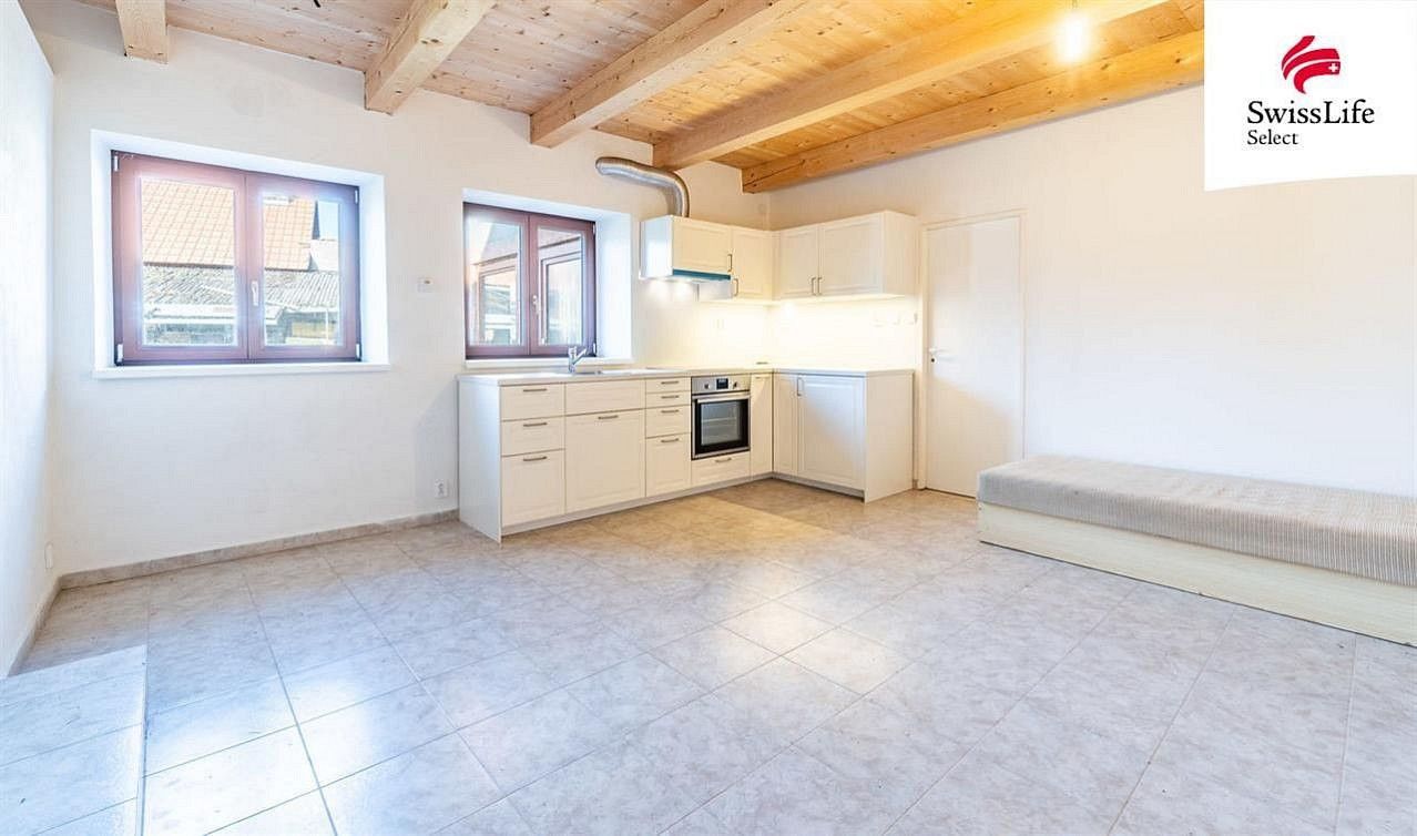 Rodinný dům · 240 m² · Kostomlátky, okres Nymburk, Středočeský kraj - 2