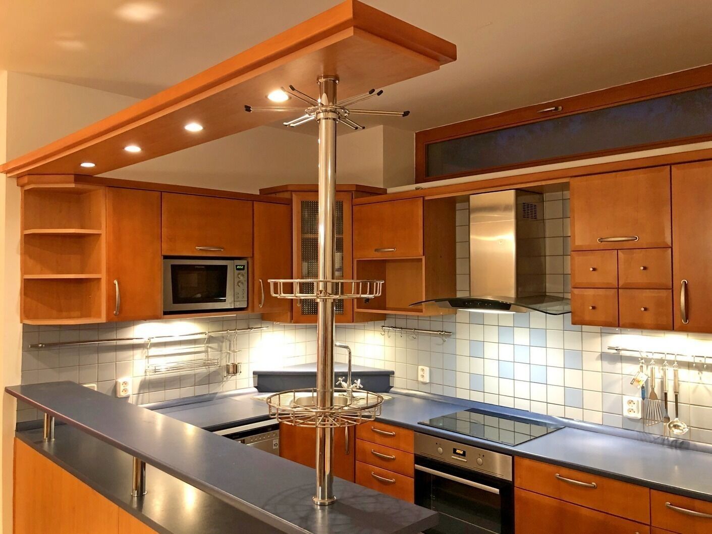 Pronájem rodinný dům - Baňská, Praha, 260 m²