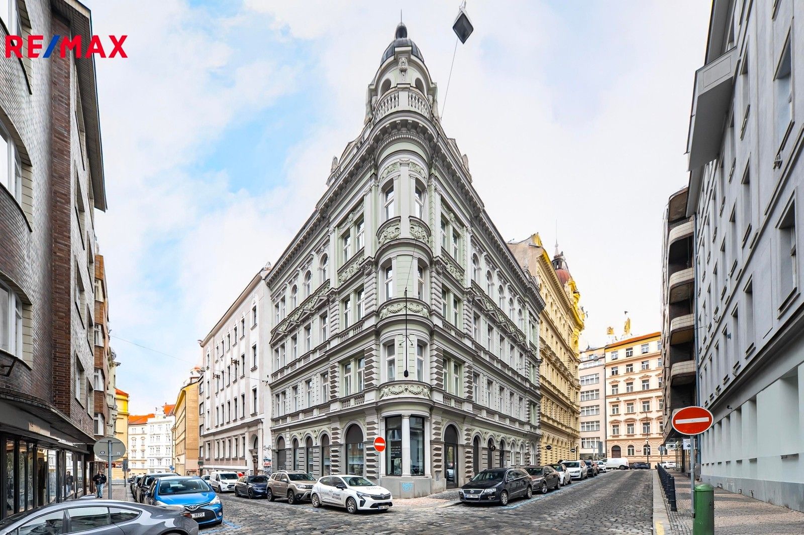 Sklady, Školská 1736, Praha, 6 m²