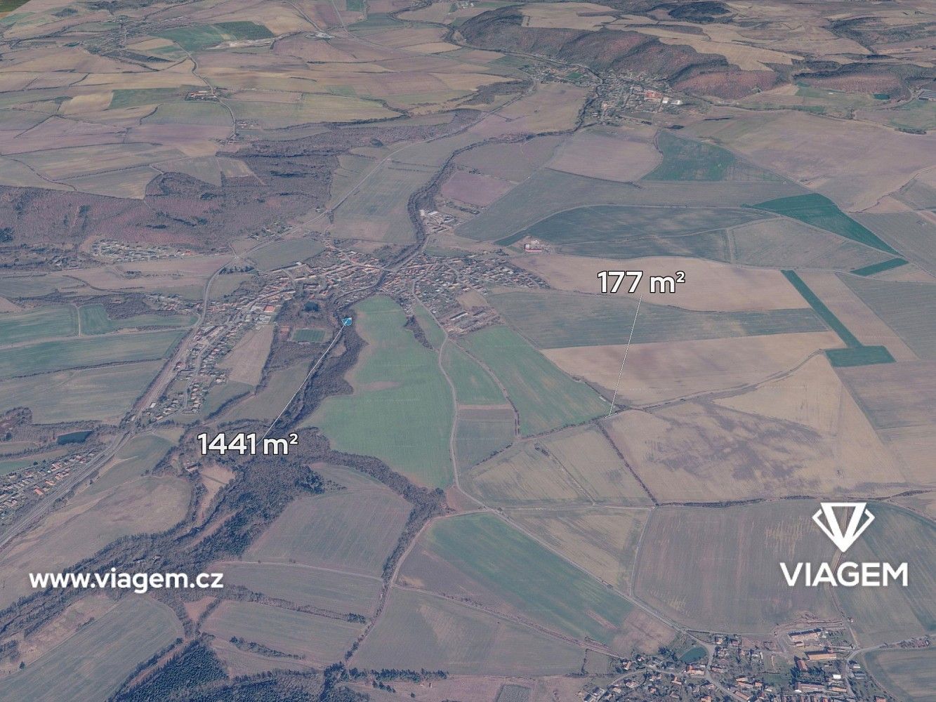 Zahrada, 1 618 m²
