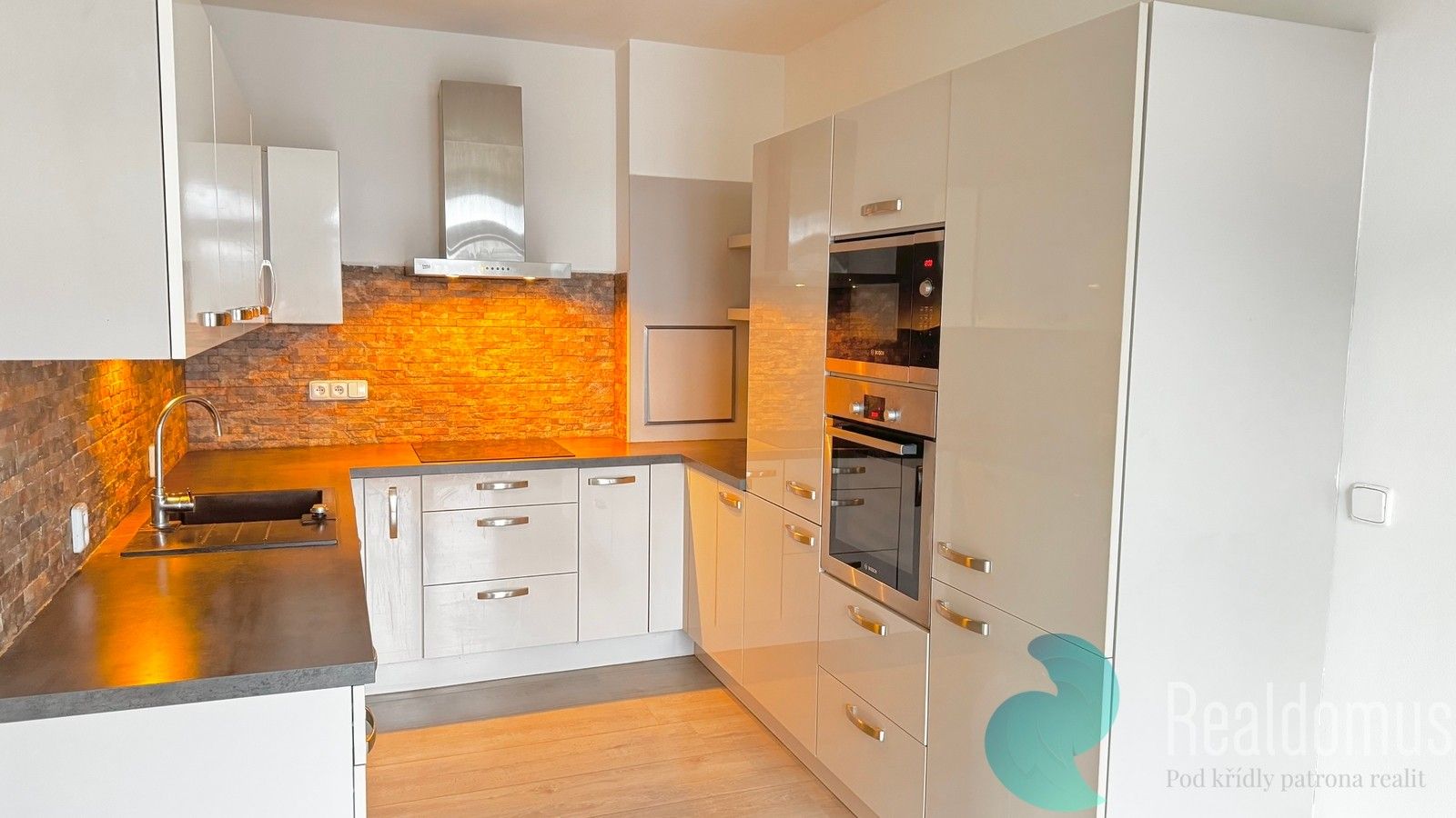 2+1, tř. 5. května, Včelná, 80 m²