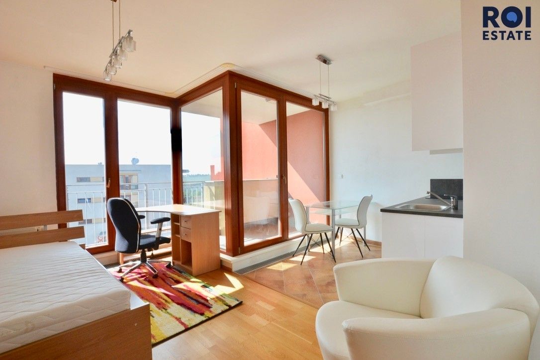1+kk, Švejcarovo náměstí, Praha, 30 m² - 1
