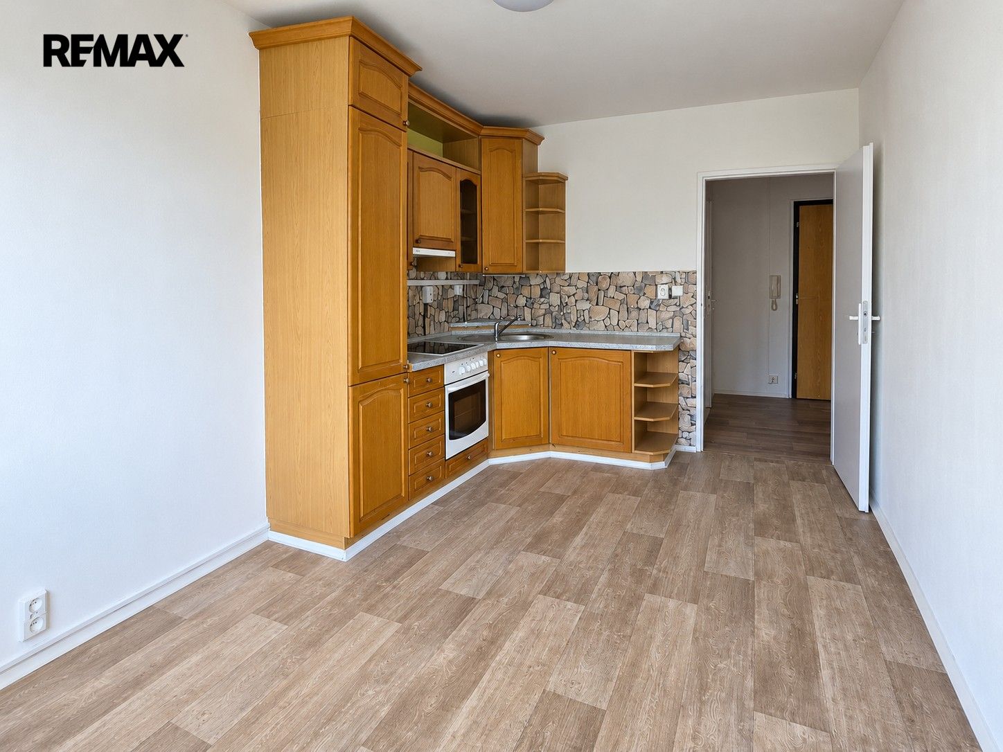 Byt 2+kk · 39 m² · Bryksova 761, Praha Černý Most - 3