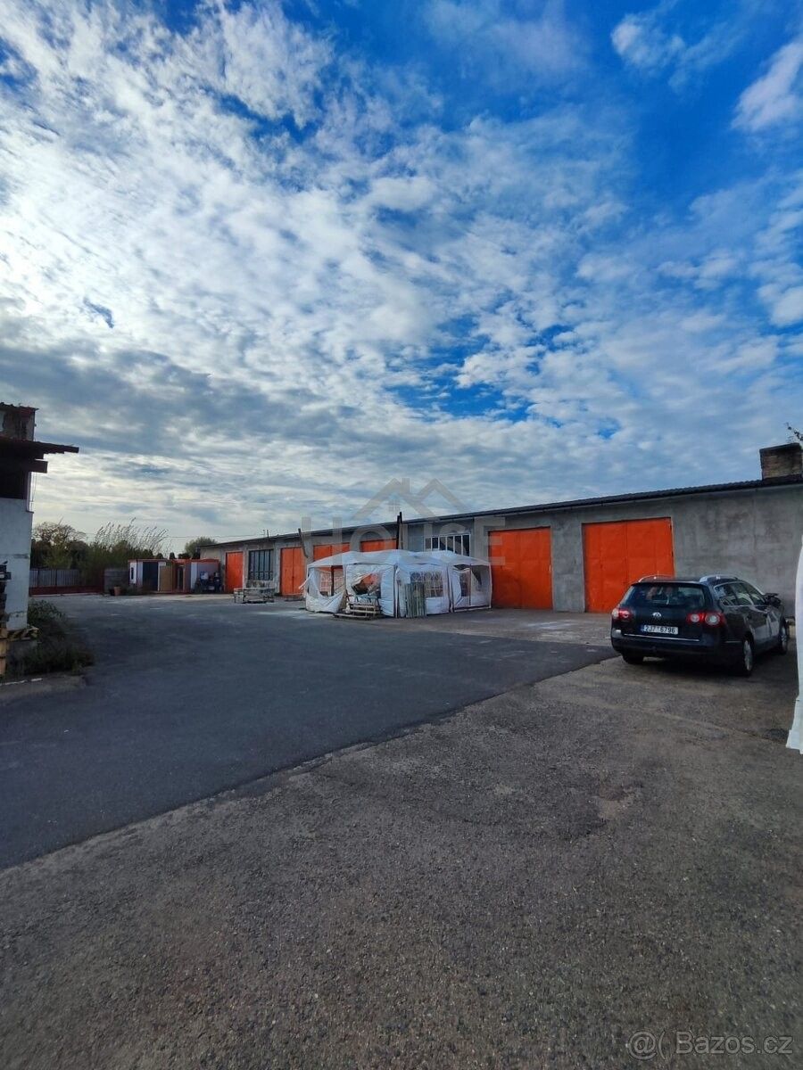 Sklady, Přelouč, 535 01