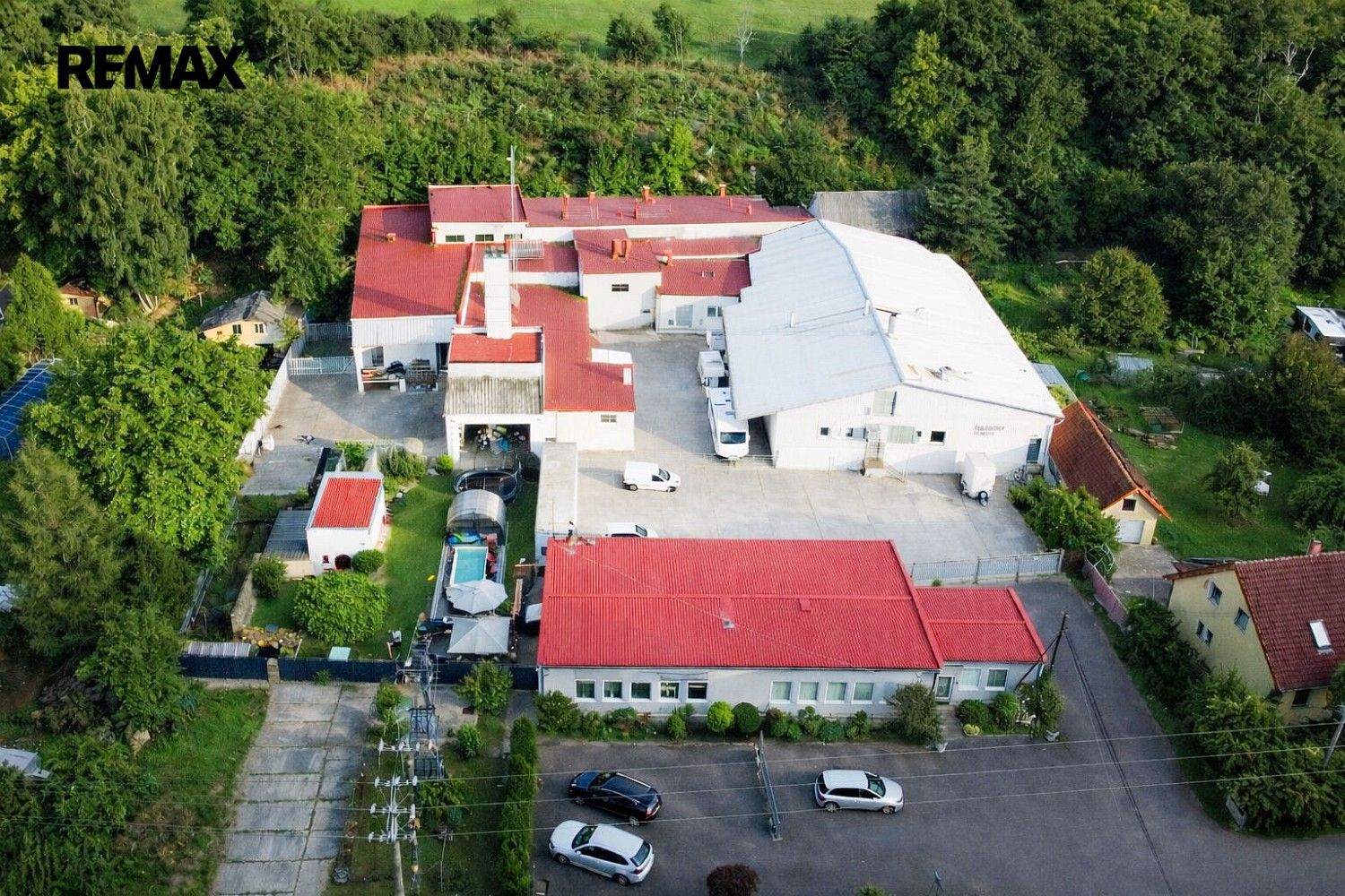 Sklady, Hořovice, okres Beroun, Středočeský kraj, 4 000 m² - 1