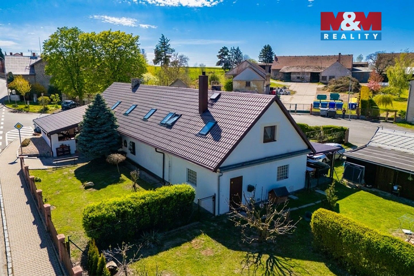Rodinné domy, Suchdol, 390 m² - 2