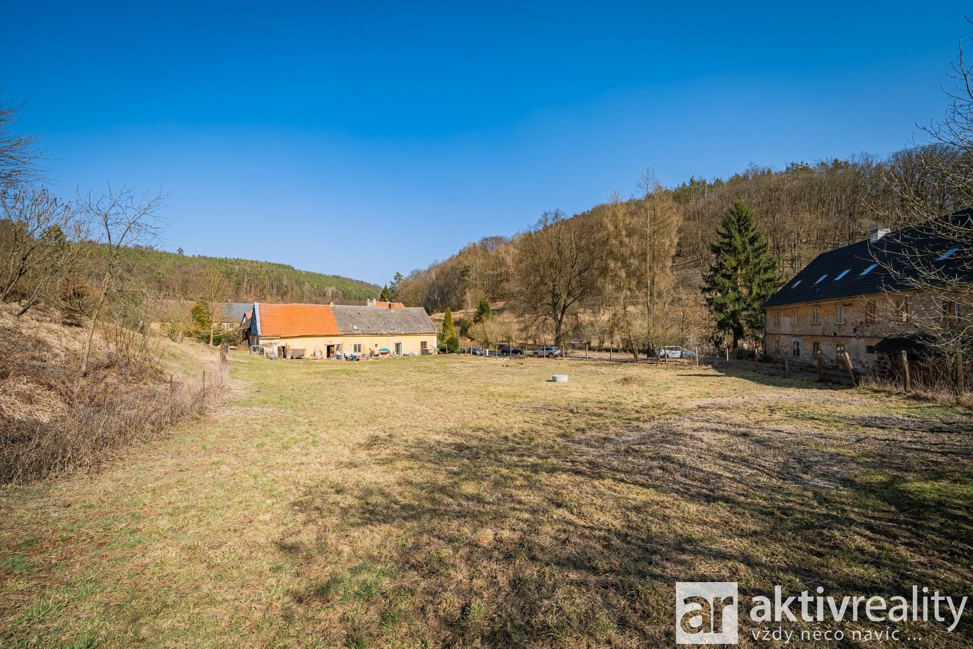 Prodej pozemek pro bydlení - Osinalice, Medonosy, 5 862 m² - 5