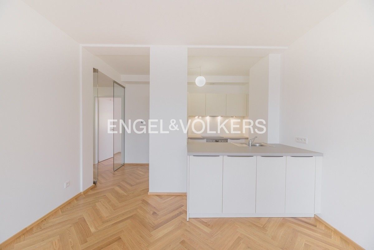 Byt 3+kk · 85 m² · Seifertova 561, Praha Žižkov - 3