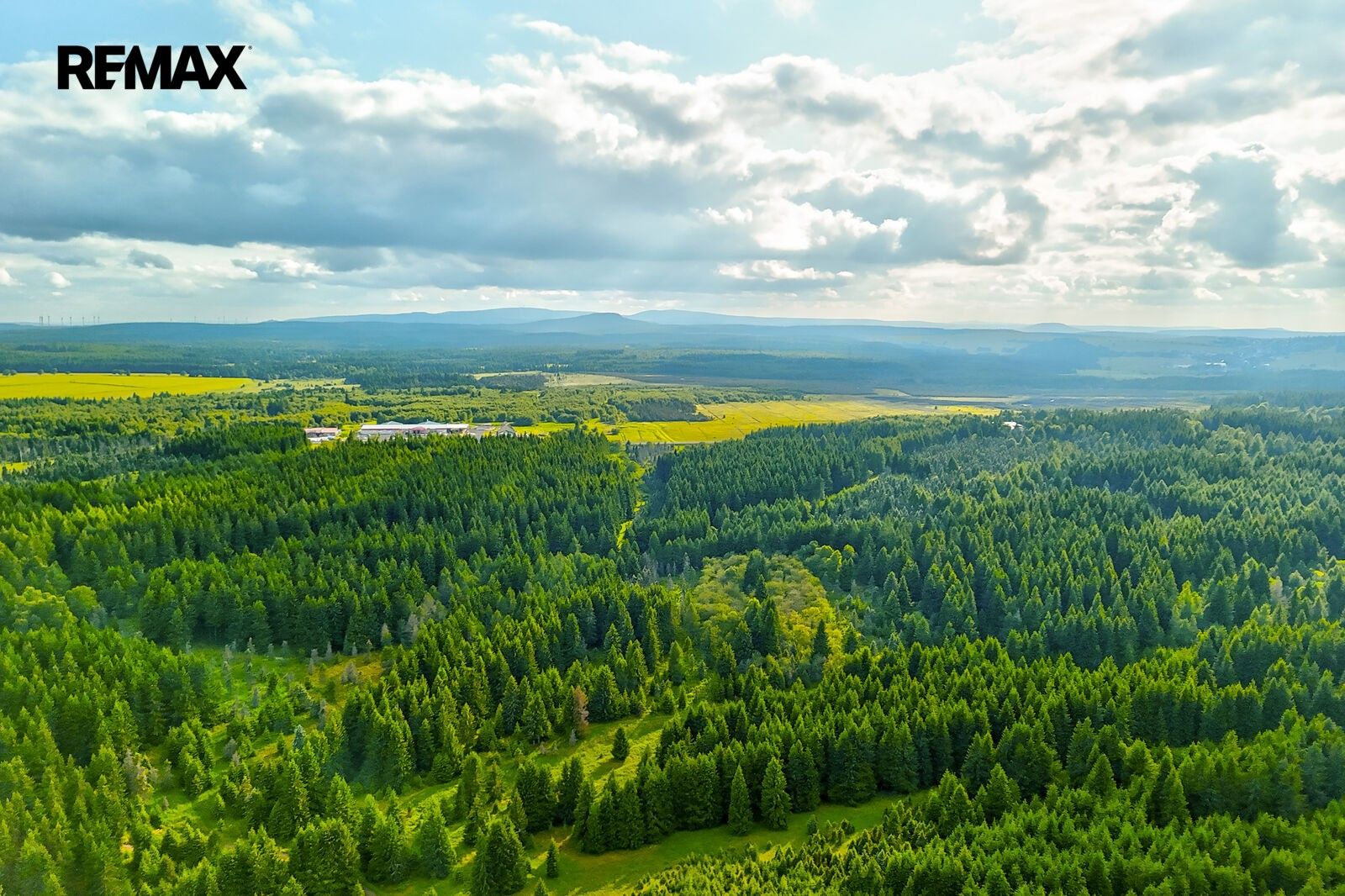 Prodej pozemek - Hora Svatého Šebestiána, 668 028 m² - 2