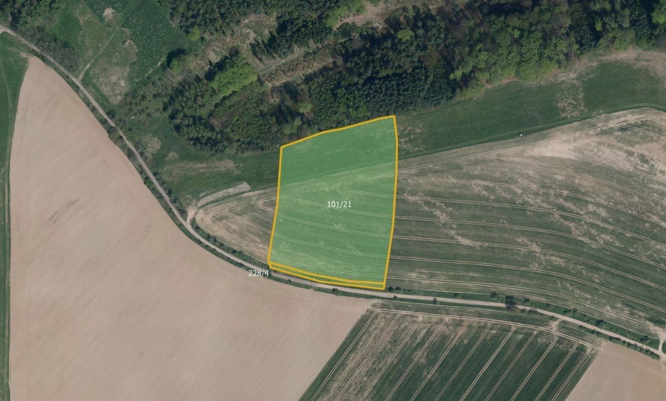 Prodej zemědělský pozemek - Mukařov