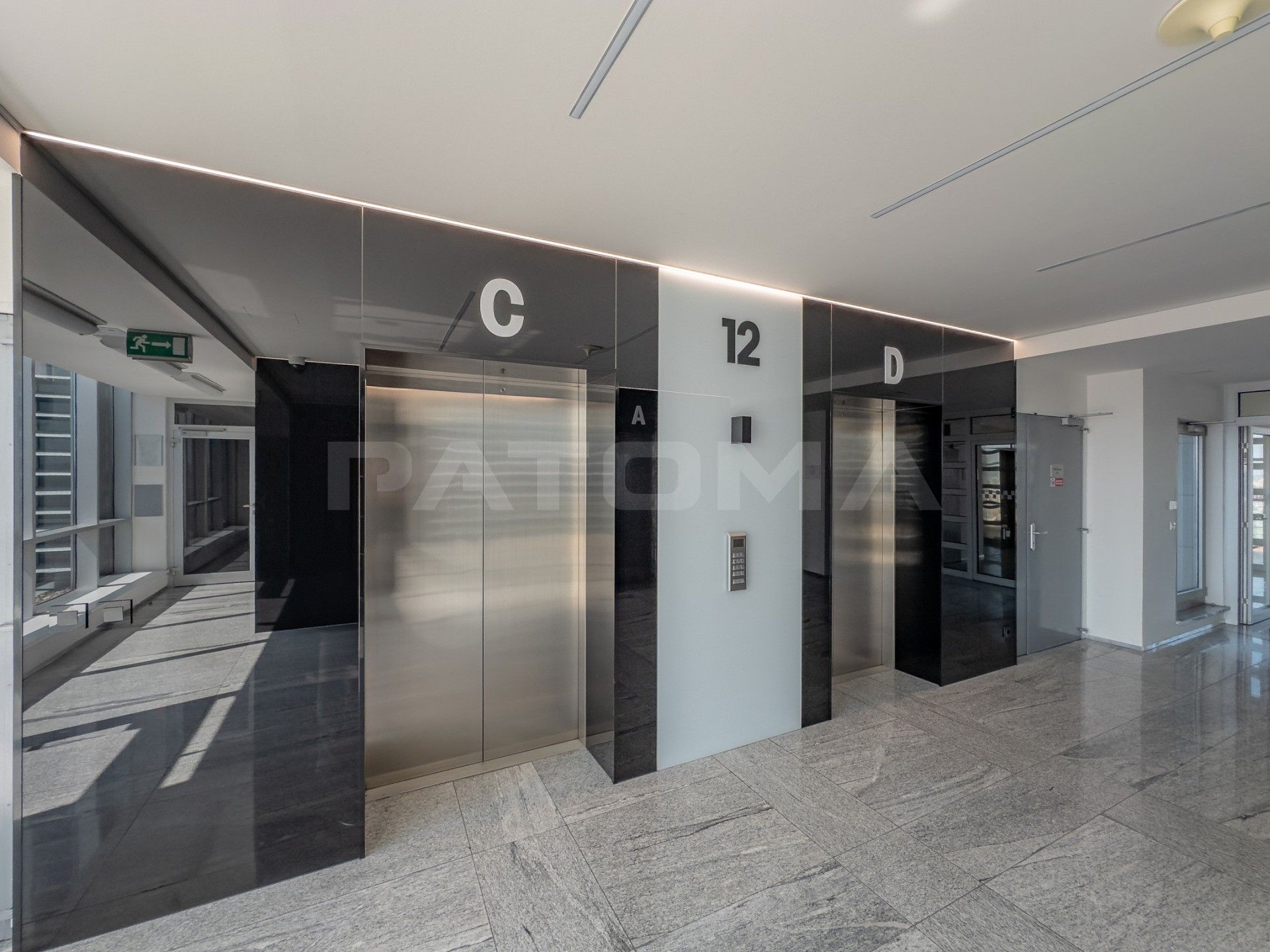 Pronájem kancelář - Olbrachtova, Praha, 227 m²