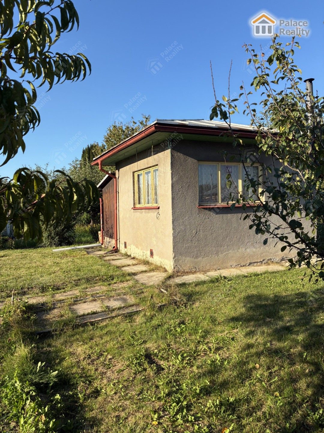 Prodej chata - Rozkvět míru I, Hradec Králové, 39 m²