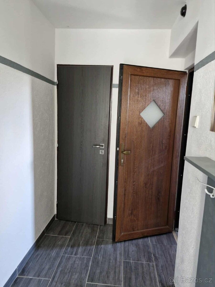 Pronájem byt - Benešov nad Černou, 382 82