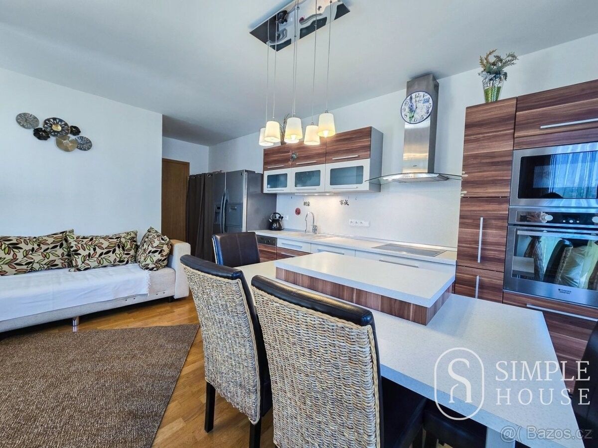 Pronájem byt - Praha, 130 00