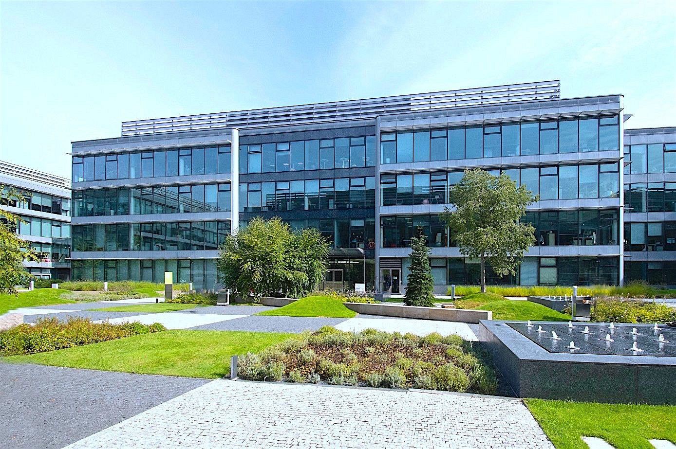Kanceláře, Vestec, okres Praha-západ, Středočeský kraj, 2 041 m² - 1