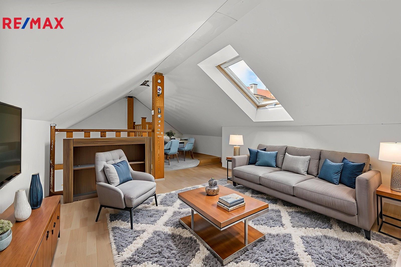 Prodej kancelář - Odboje, Sokolov, 198 m²