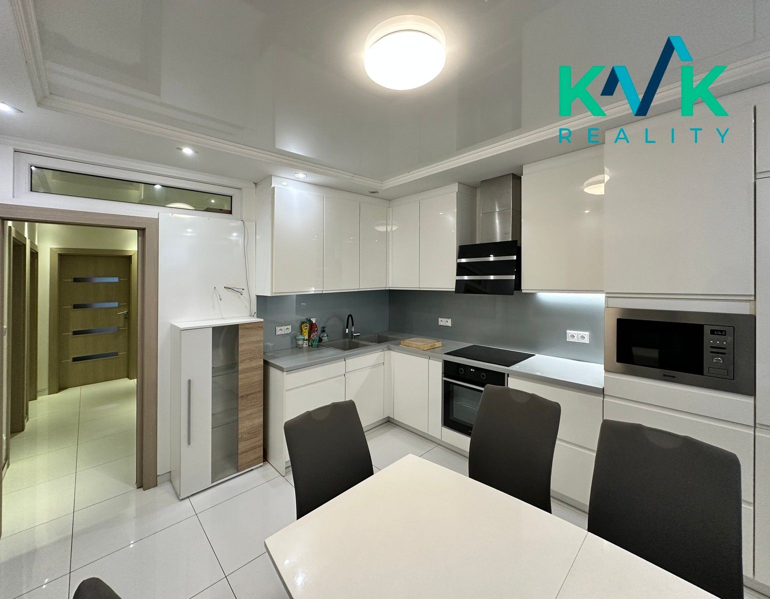 3+1, Jungmannova, Ostrov, 74 m²