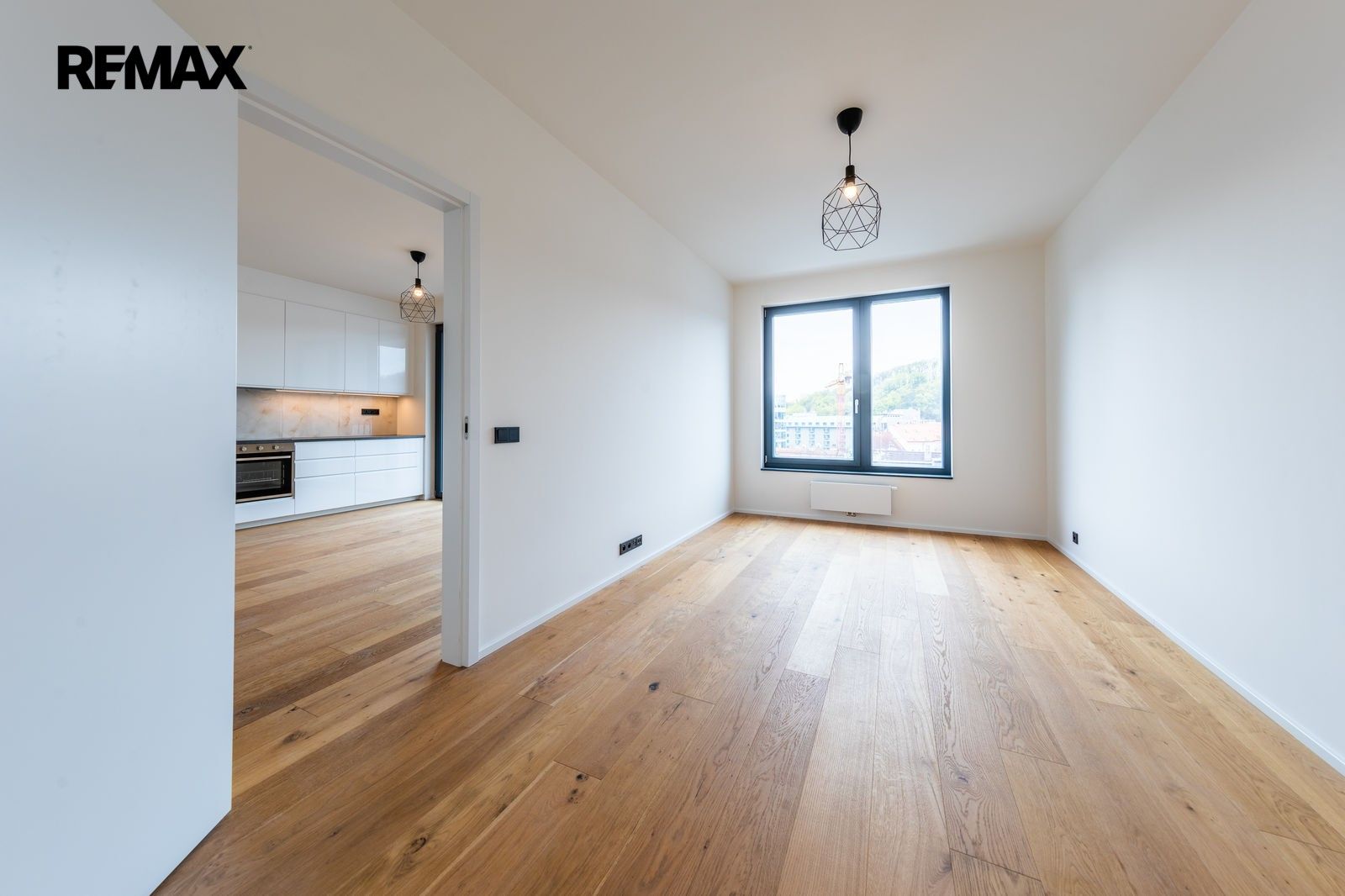Pronájem byt 2+kk - Grafická 3365, Praha Smíchov, 66 m² - 5