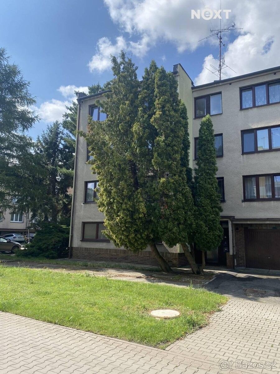 Byty, Pečky, 289 11