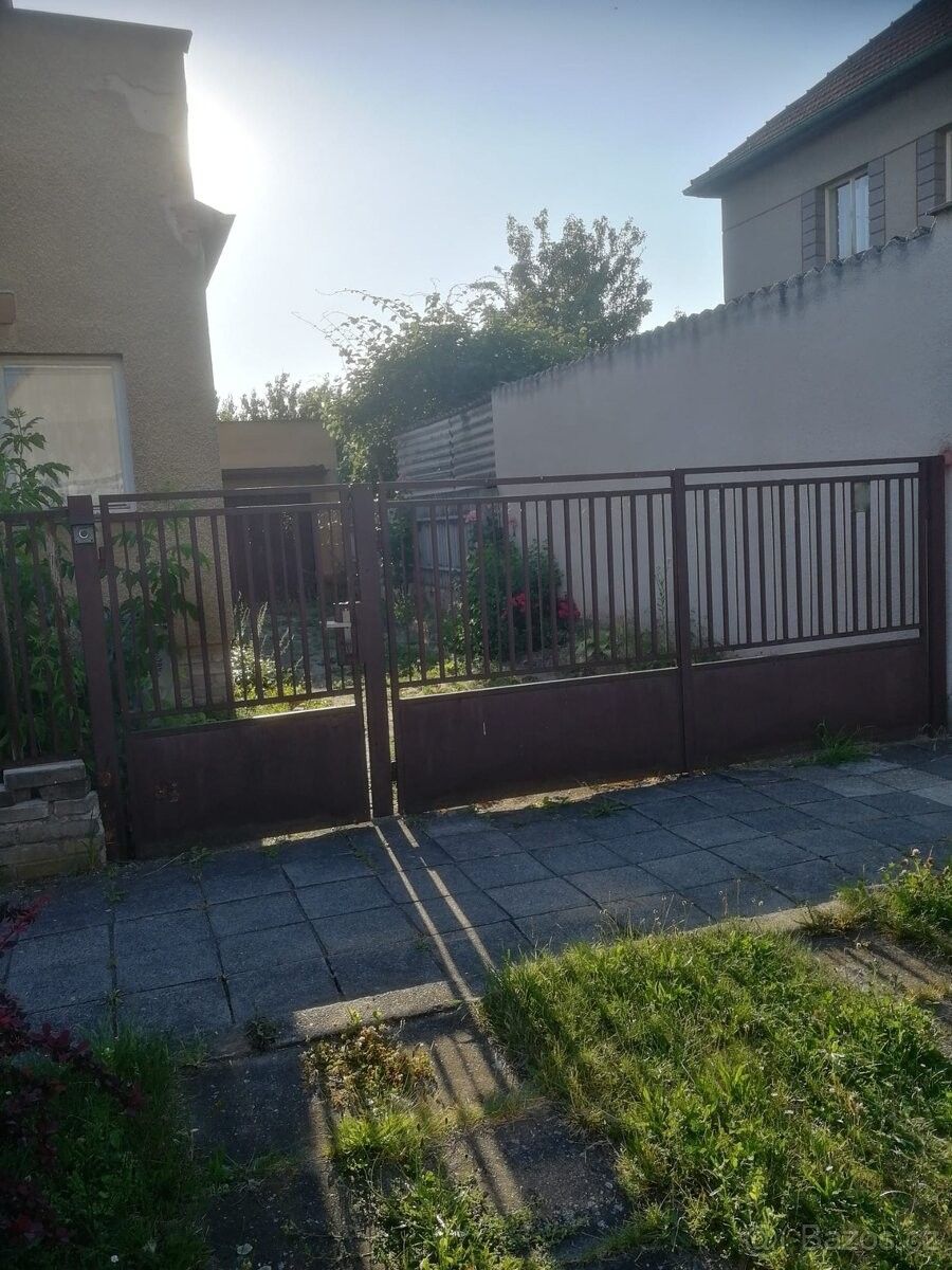 Garáž · Kralupy nad Vltavou, 278 01 - 4