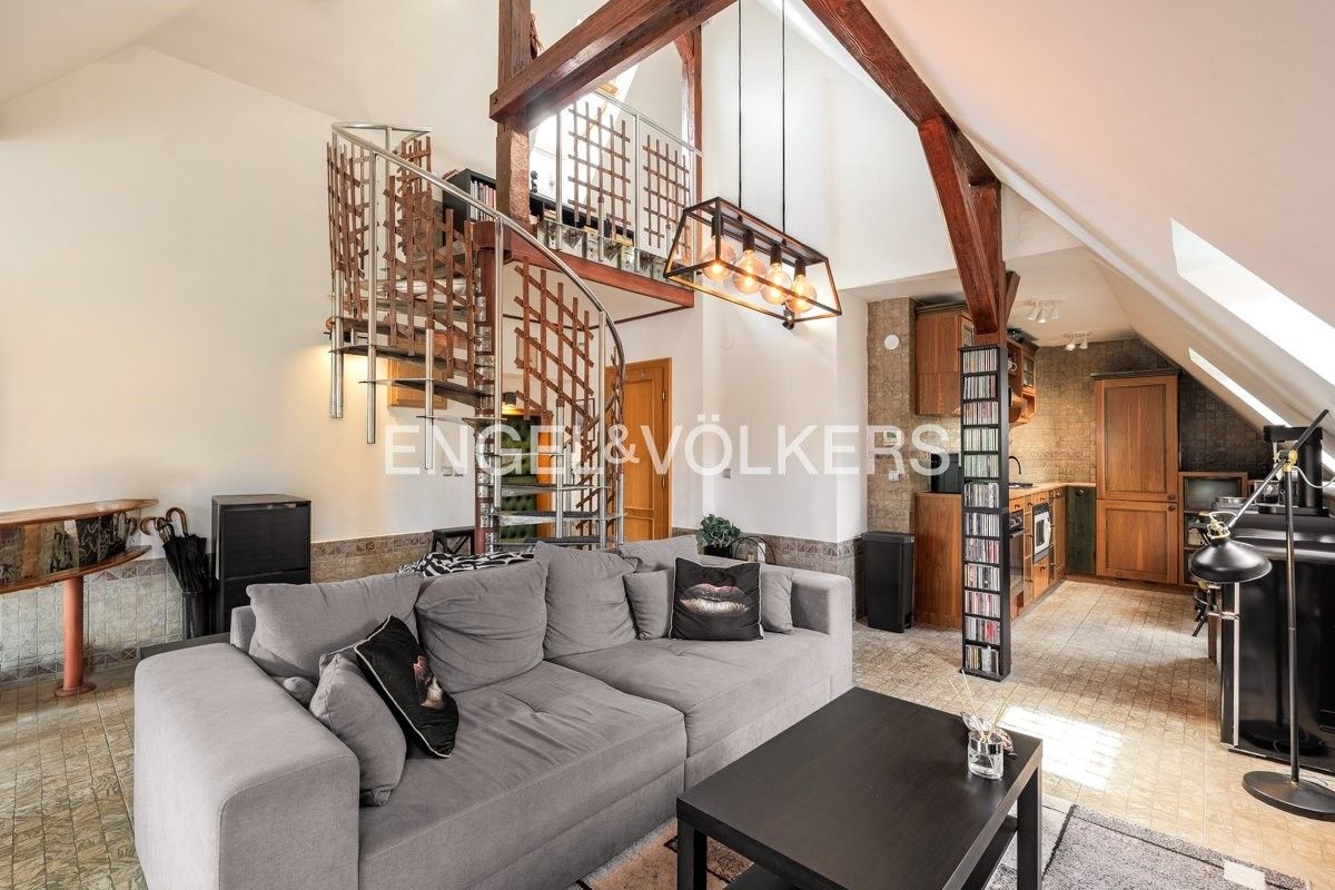 3+kk, U Vlachovky 923, Praha Libeň, 151 m² - 1