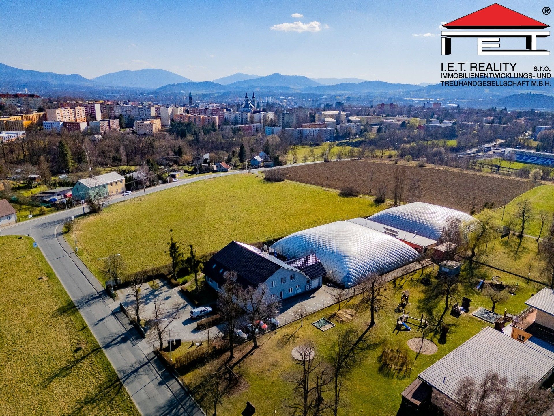 Restaurace, Olbrachtova, Frýdek-Místek, 1 004 m² - 1