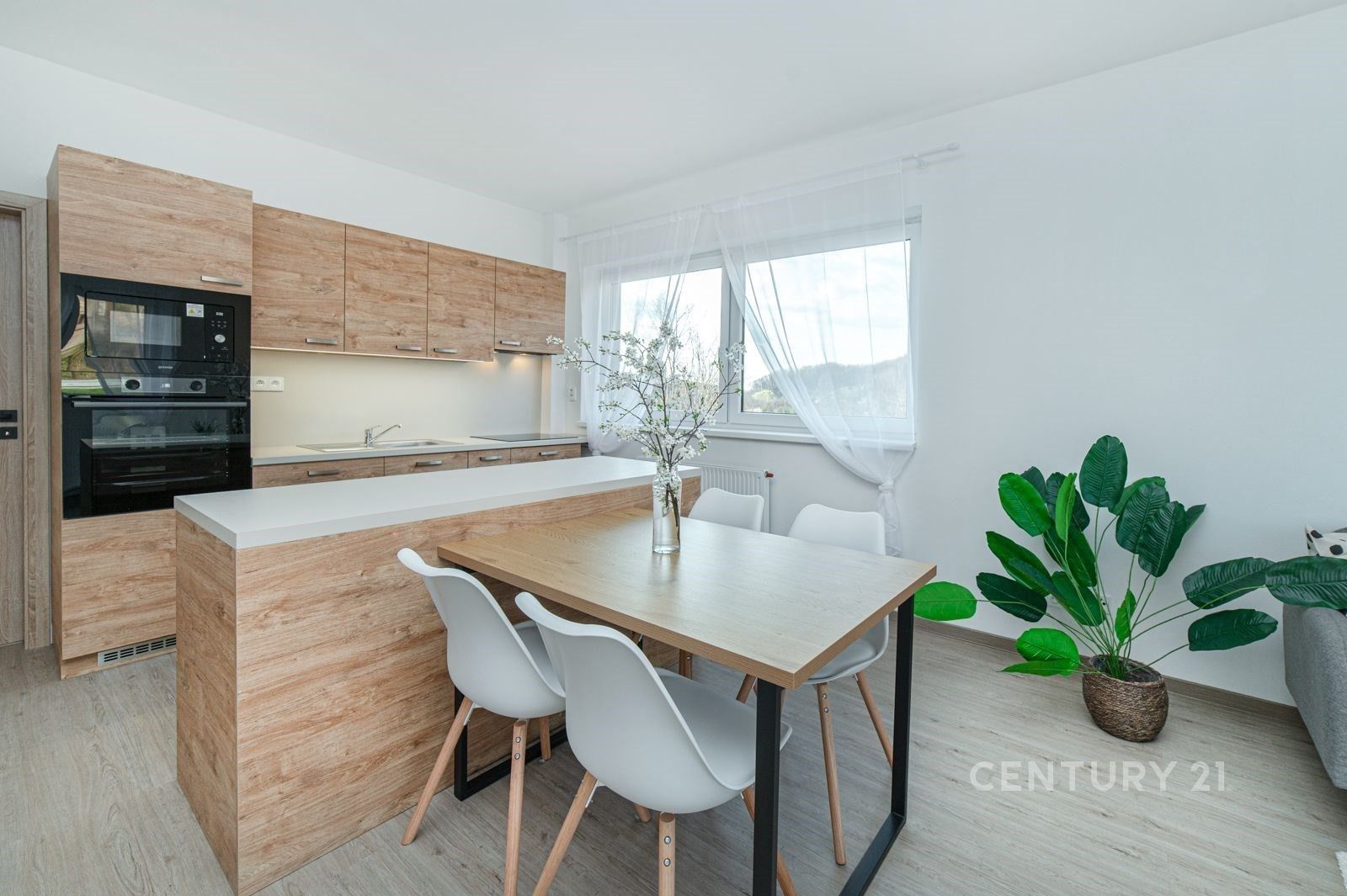 Pronájem byt 4+kk - Třinec, 111 m²