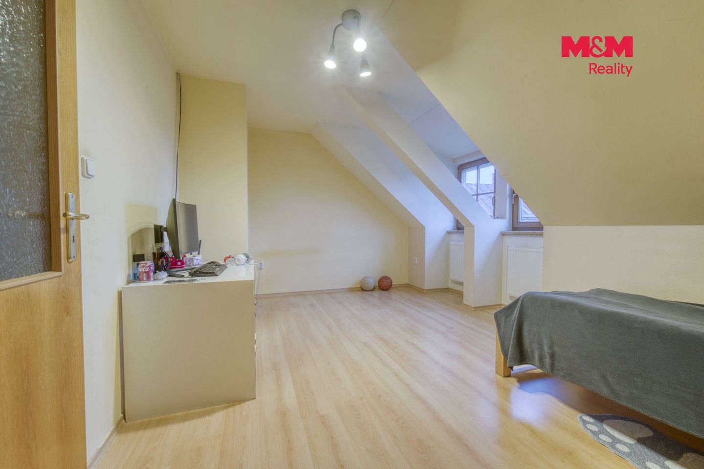 Pronájem byt 4+kk - náměstí Republiky, Bor, 122 m² - 5
